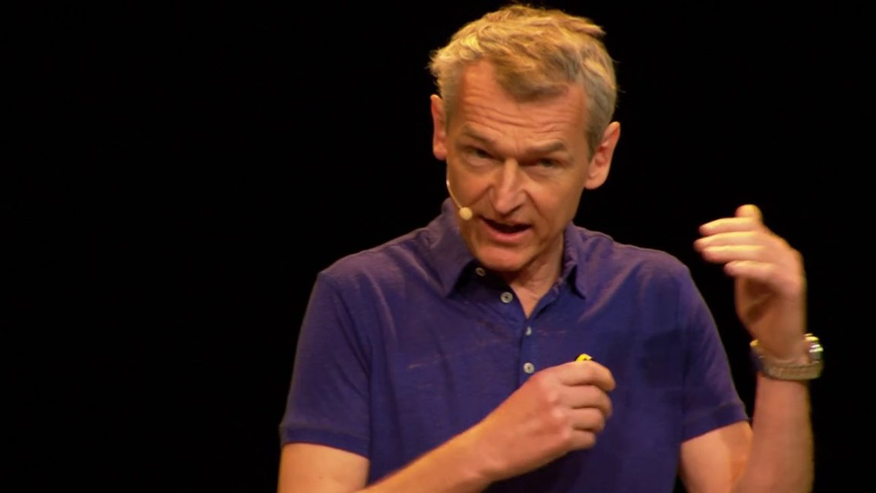 Lucas Verweij presenting